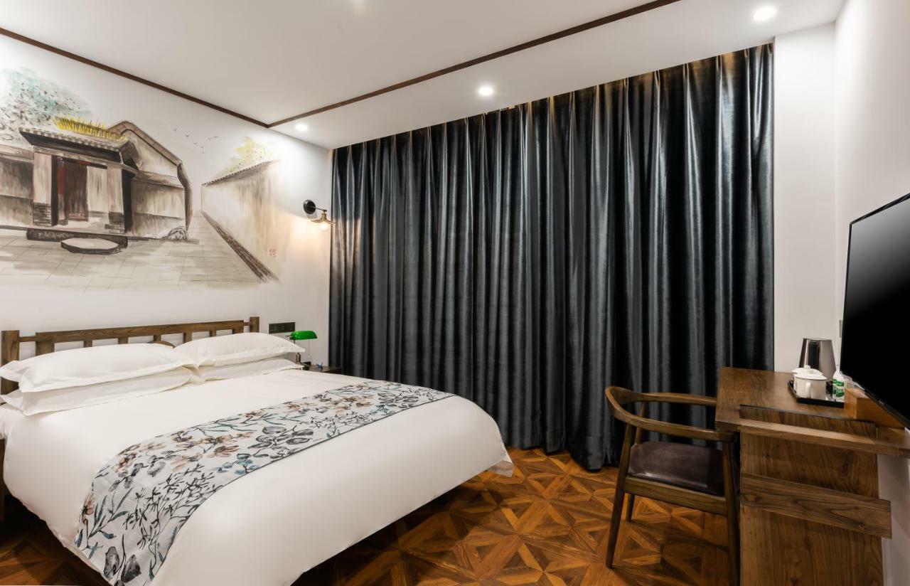 Nostalgia Hotel Near Prince Gong'S Mansion- Beihai Park, Tian'Anmen Square, Nanluoguxiang Hutong, Huguosi Hutong Snack Street, 5 Minutes Walk Away From Ping'Anli Subway Station, Free Ice Cream And Laundry Service,English Communication Well Pekin Zewnętrze zdjęcie