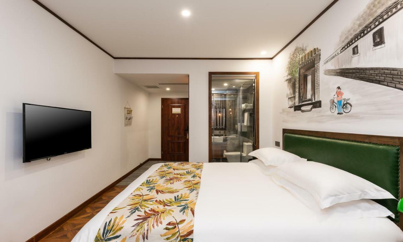 Nostalgia Hotel Near Prince Gong'S Mansion- Beihai Park, Tian'Anmen Square, Nanluoguxiang Hutong, Huguosi Hutong Snack Street, 5 Minutes Walk Away From Ping'Anli Subway Station, Free Ice Cream And Laundry Service,English Communication Well Pekin Zewnętrze zdjęcie